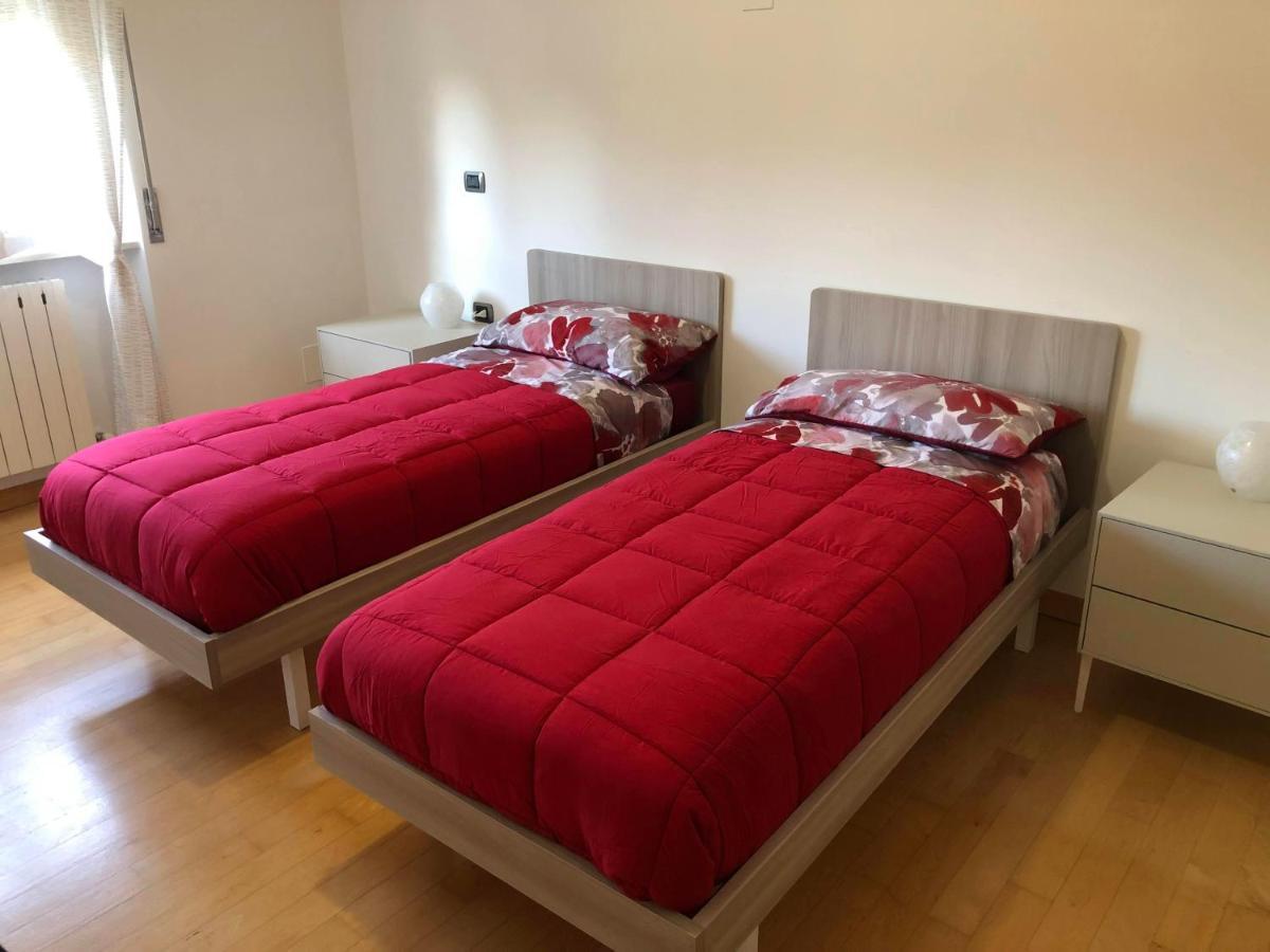 Appartamento A Casa Di Tamy Fabriano Extérieur photo